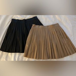 Faux leather pleated skirt